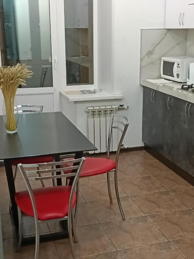 Квартира С Видом На Парк,В Минуте Ходьбы От Акимата,Налоговой, Прокуратуры,Рахмета,Dostyk Mall,Цона Petropavlovsk Luaran gambar
